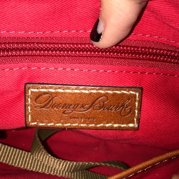 Dooney and Bourke cross body - Picture 7 of 8